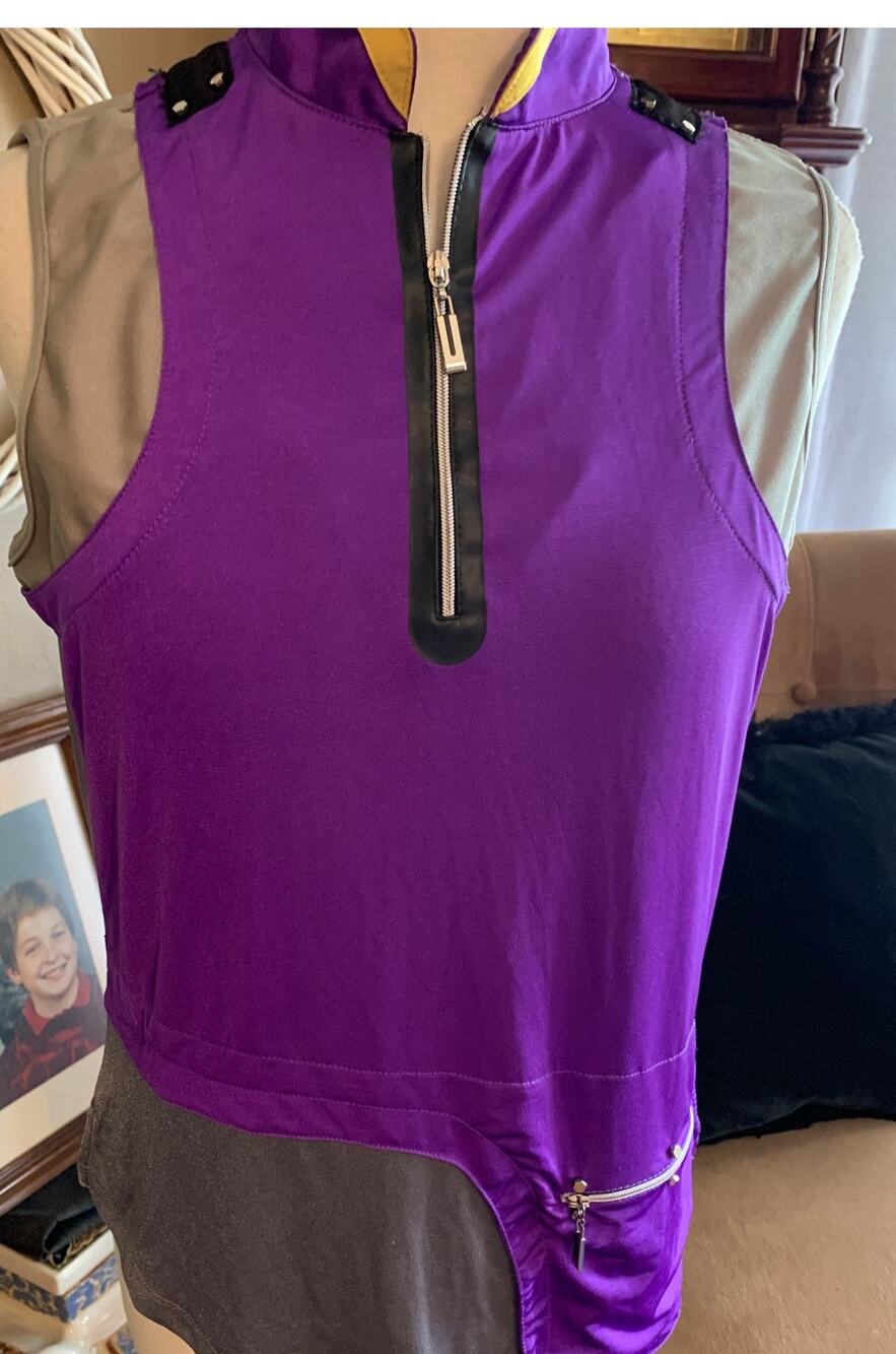JAMIE SADOCK SLEEVELESS GOLF SHIRT PURPLE GREY ACCENTS 1/4 ZIP NECK SIZE M